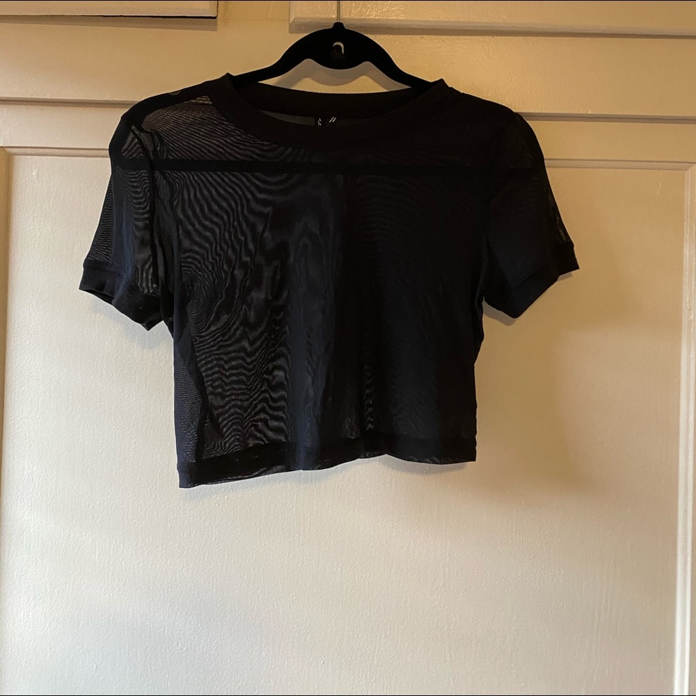 Crop meshed top